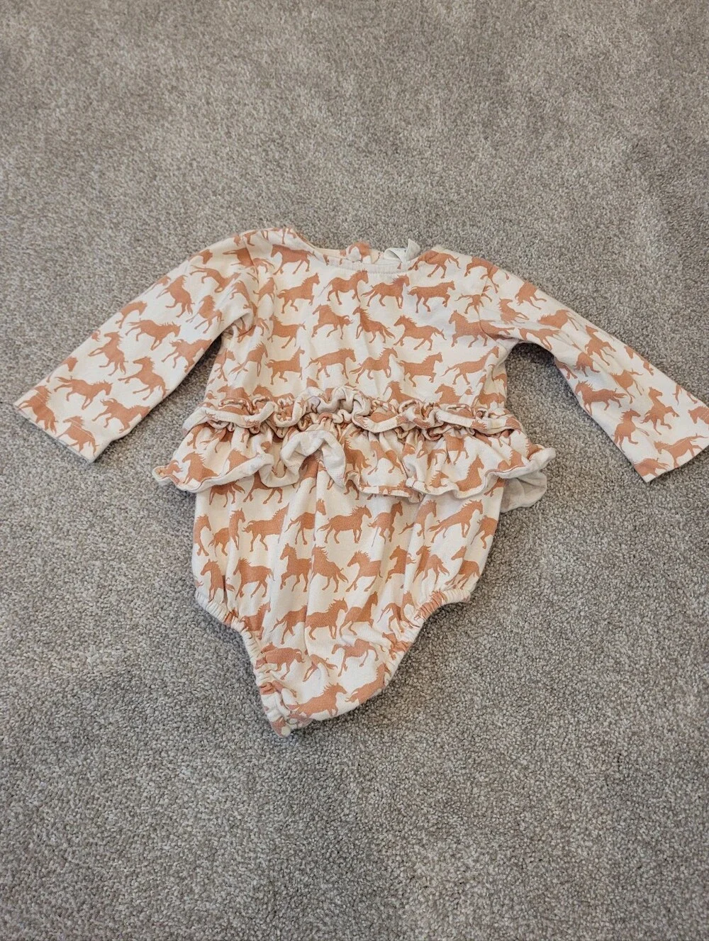 Kate Quinn Bamboo Horse Print Long Sleeve Ruffle Outfit Size 6-12 Months